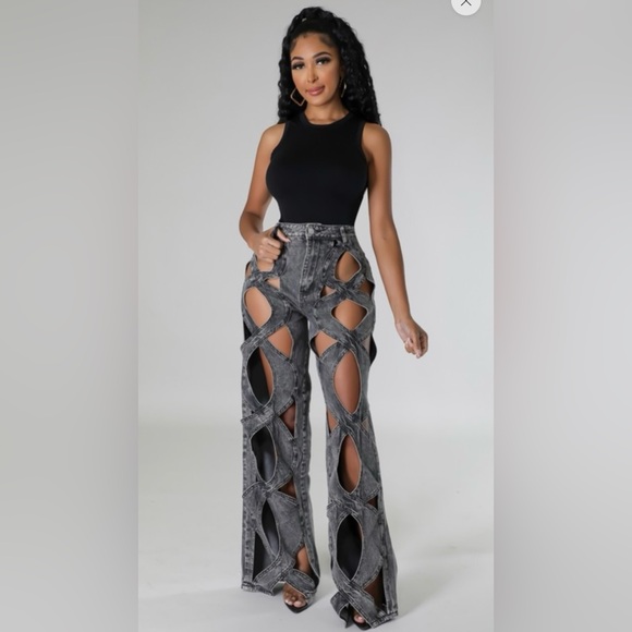 💋 Boutique Item | Forget Me Not Jeans - Picture 1 of 4